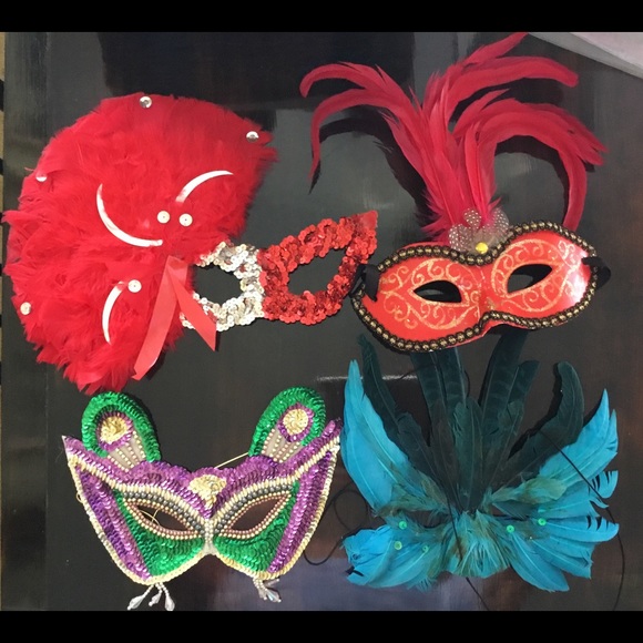 New Orleans Mardi Gras Masks - Picture 1 of 6